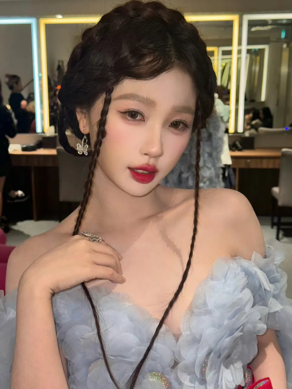 辰巳唯作品，镜头后的真实与温度